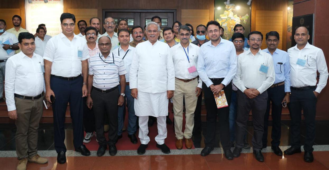 रायपुर : पुरानी पेंशन योजना की बहाली ऐतिहासिक फैसला छत्तीसगढ़ जनसंपर्क अधिकारी संघ ने मुख्यमंत्री के प्रति जताया आभार