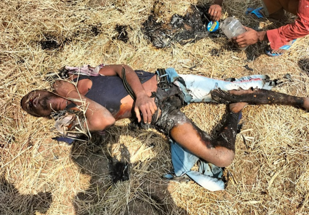  घर के थोड़े ही दूर में मिला युवक का अधजला शव,मार कर जला दिया