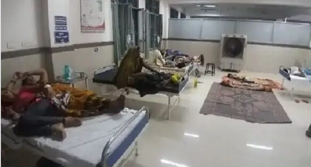  गुपचुप-चाट खाने से बच्ची की मौत, 25 फूड प्वाइजनिंग का शिकार, 4 की हालत गंभीर