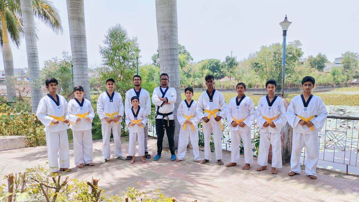 कोरिया मार्शल आर्ट्स एसोसिएशन द्वारा मनेन्द्रगढ़ में छात्रों को बेल्ट प्रमोशन  परीक्षा की दिगयी जानकारी..