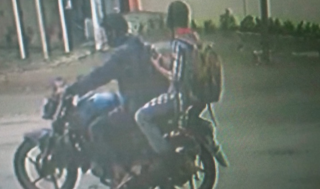 छत्तीसगढ़ में नाबालिग से रेप के बाद गला रेत कर की हत्या 2 दिन से लापता थी छात्र लास्ट बार युवक के साथ बाइक में जाति दिखी थी छात्रा CCTV में कैद...