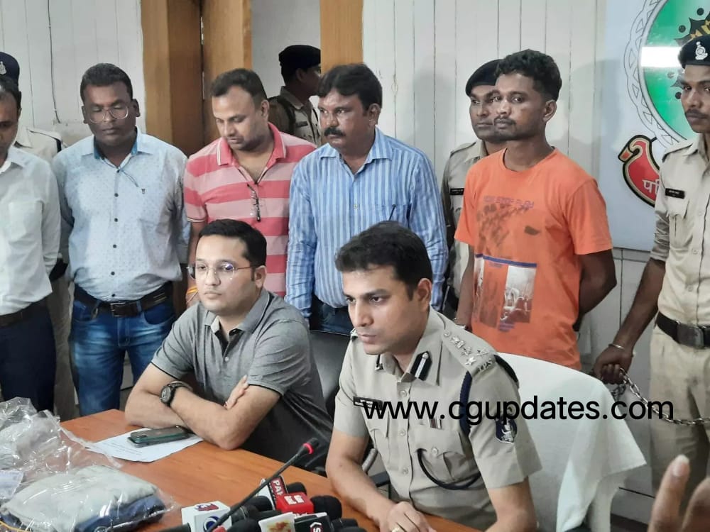 हथौड़ी बाज लुटेरा चढ़ा पुलिस के हत्थे :  रुपये लेनदेन के विवाद में दुकानदार पर किया था हथौड़ी से ताबड़तोड़ वार, फिर नकदी लूट हो गया था फरार..