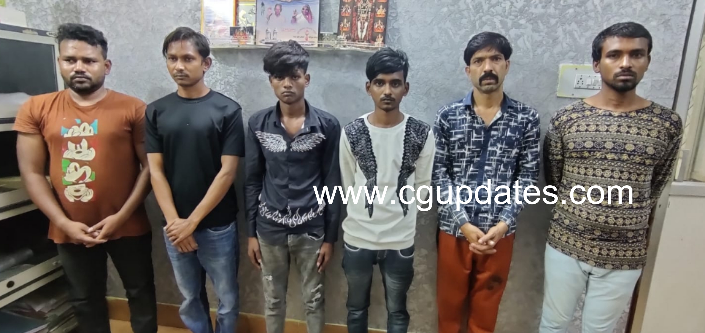 रायपुर माना क्षेत्र में युवक की दिनदहाड़े हत्या करने वाले गिरफ्तार ,शराब के विवाद में की हत्या ,फिल्मी स्टाइल में हत्या फिर सड़क में फेंका शव