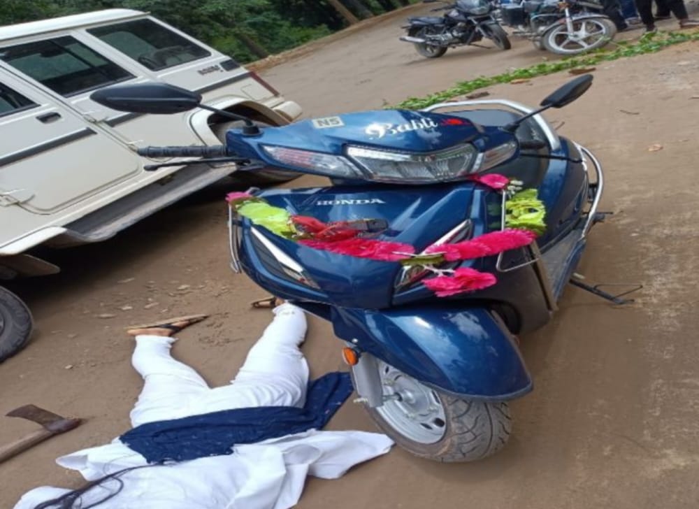 छत्तीसगढ़ दिनदहाड़े नर्स की कुल्हाड़ी मार के हत्या स्टेट हाइवे के पास मिली लाश