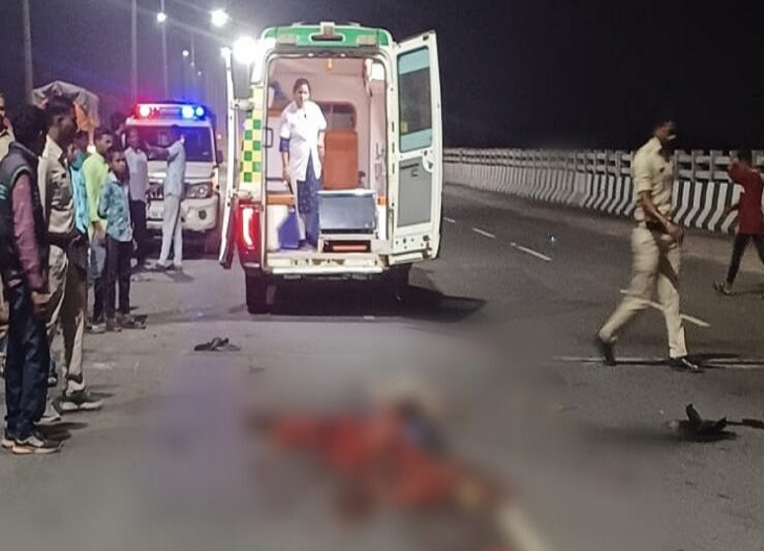 बिलासपुर नेशनल हाइवे में इतना   भयानक हादसा की युवक के उड़े चिथड़े लोगो ने किया चक्काजाम