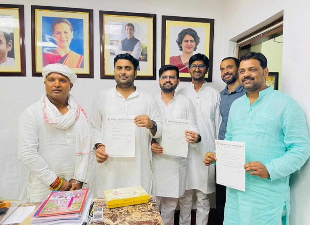 छत्तीसगढ़ राष्ट्रीय युवा कांग्रेस के प्रदेश अध्यक्ष बने आकाश शर्मा 71% वोटो से जीता था चुनाव मिली नियुक्ति