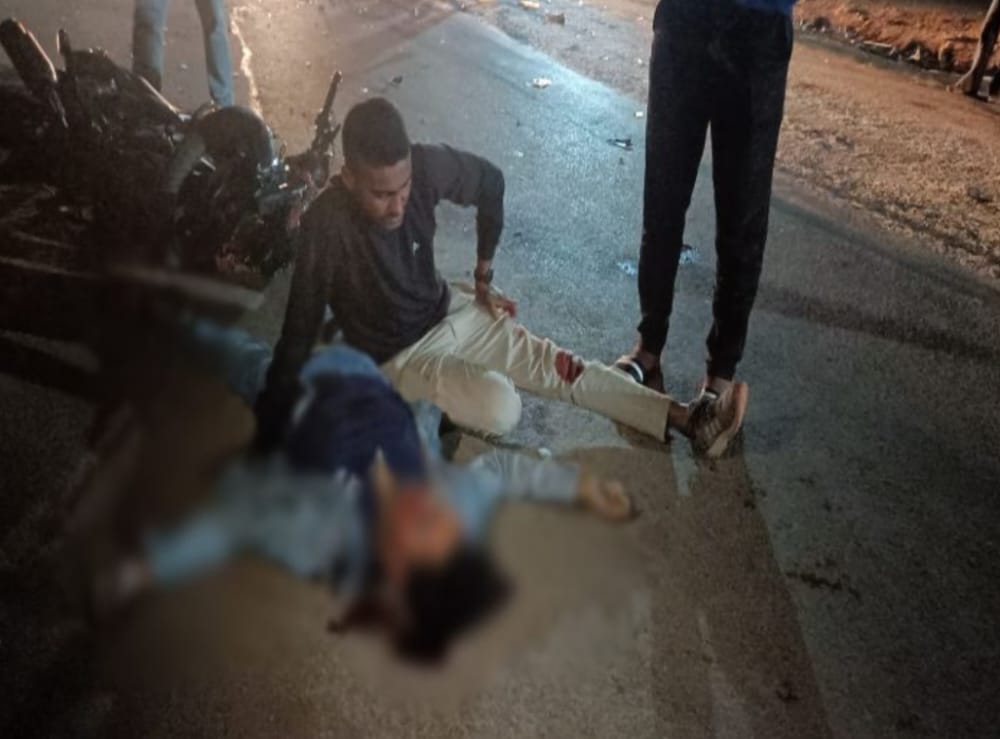 छत्तीसगढ़ में देर रात भीषण सड़क हादसा मौके पर ही 3 लोगो की मौत