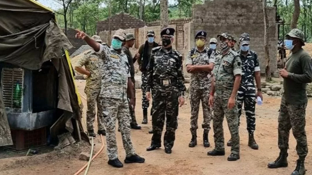 छत्तीसगढ़ में IED ब्लास्ट,एक जवान शहीद सड़क निर्माण की ड्यूटी में निकले थे जवान