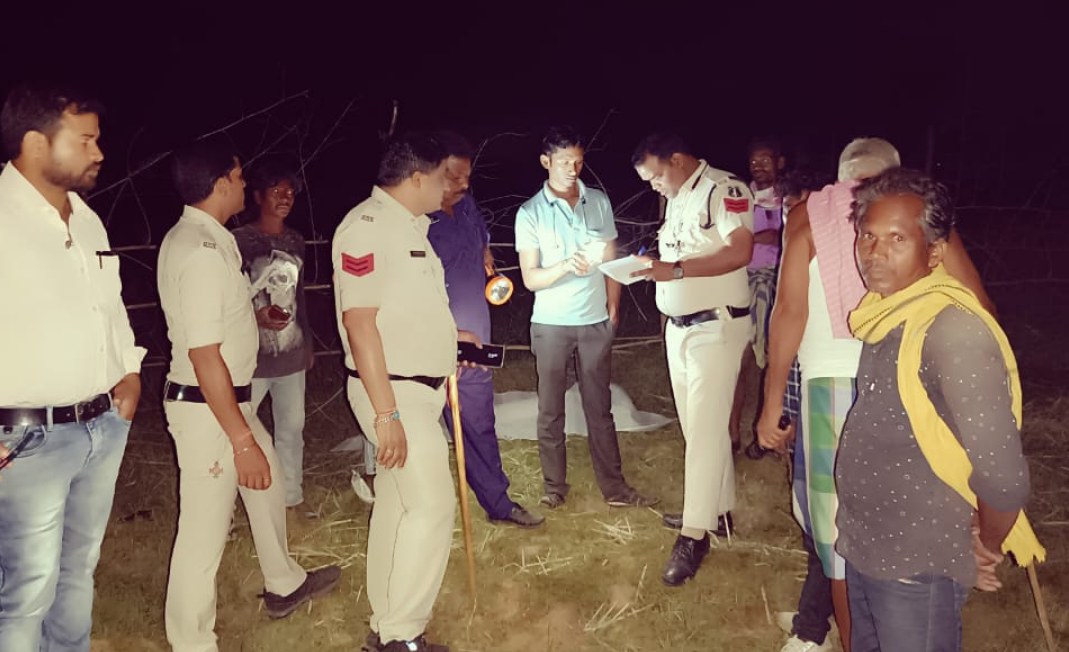 करेंट की चपेट में आने से 12 साल के बच्चे की मौत,खेत मे लगाए गए बिजली के तार से चपेट में आया...