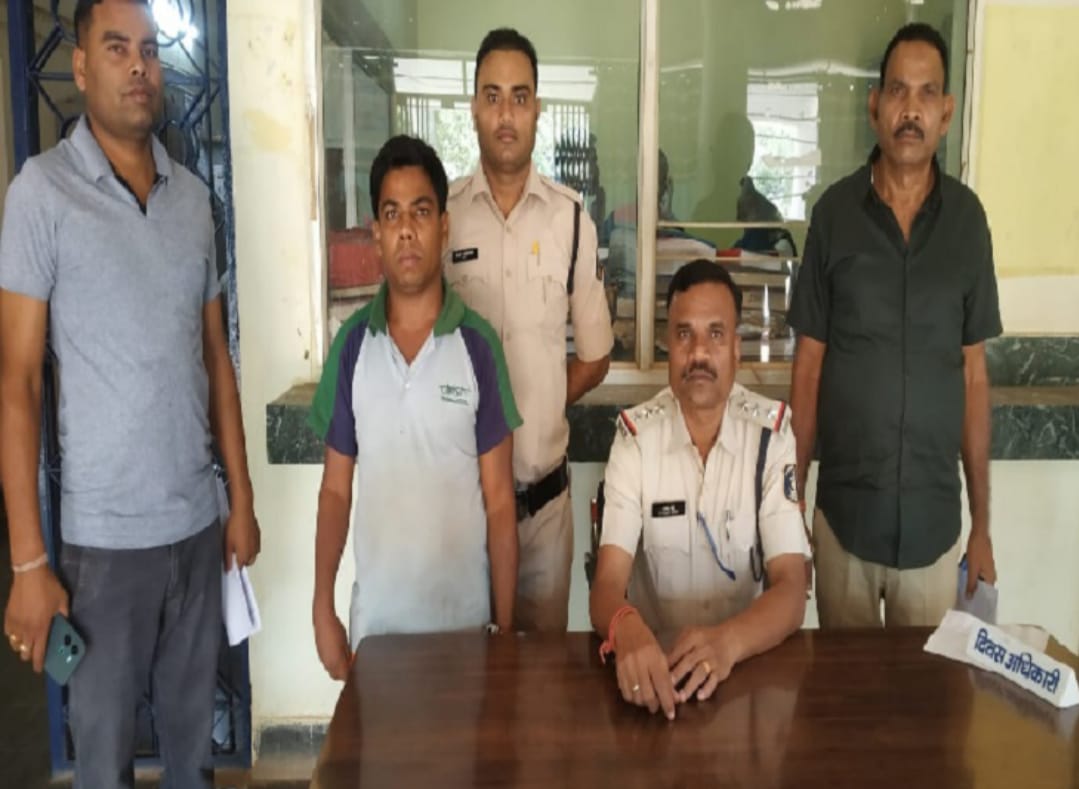 कलयुगी बेटा माँ ने बहु के इलाज के लिए बेचे गहने गुस्साए बेटे ने कुल्हाड़ी से मार कर अपनी ही माँ की कर दिया हत्या