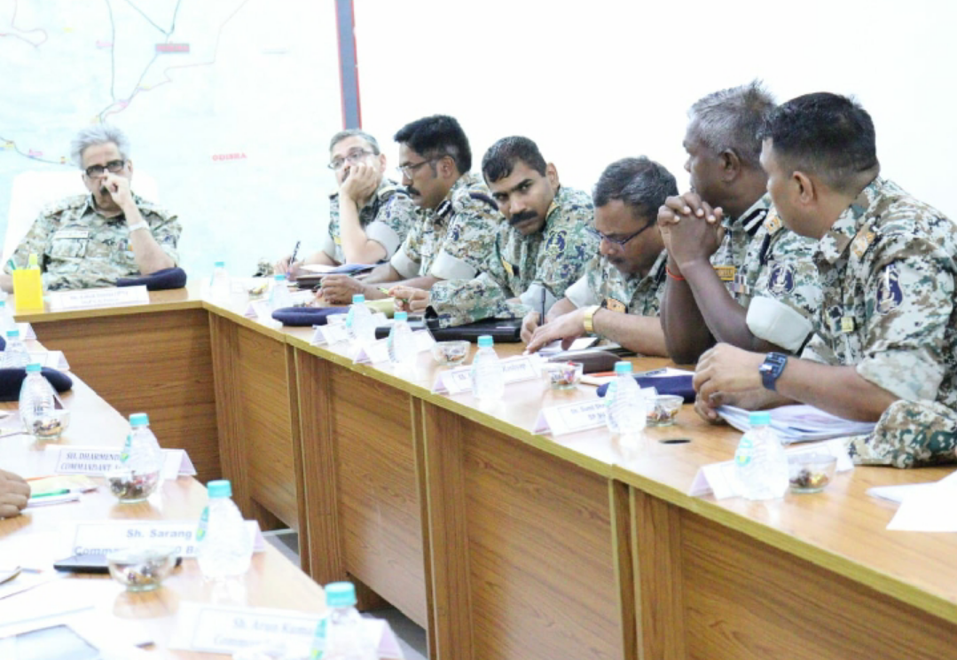 नक्सलियों के खिलाफ लांच होगा बड़ा ऑपरेशन अरनपुर घटना के बाद एक्शन में आई पुलिस,DGP ने ली हाईलेवल मीटिंग,अब अटैकिंग मोड पर काम करेगी फोर्स..