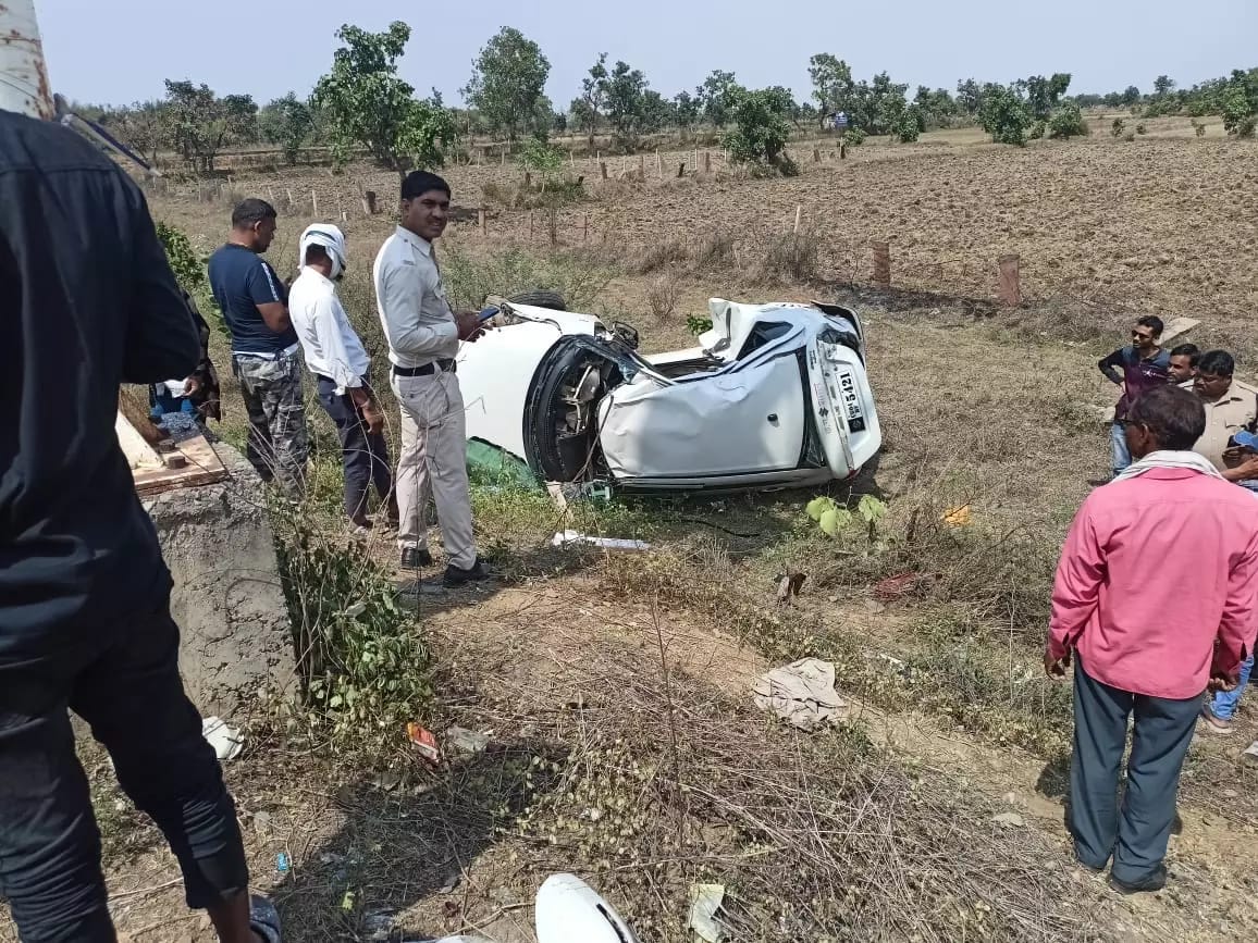 ब्रेकिंग - रायपुर -बिलासपुर नेशनल हाईवे में सड़क हादसा,आबकारी अधिकारी की मौत,पत्नी की हालत गंभीर...
