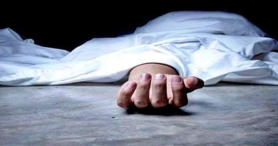 ट्रेन के अंदर मिली युवक की लाश, अब तक नहीं हुई शिनाख्त, जाँच में जुटी पुलिस 