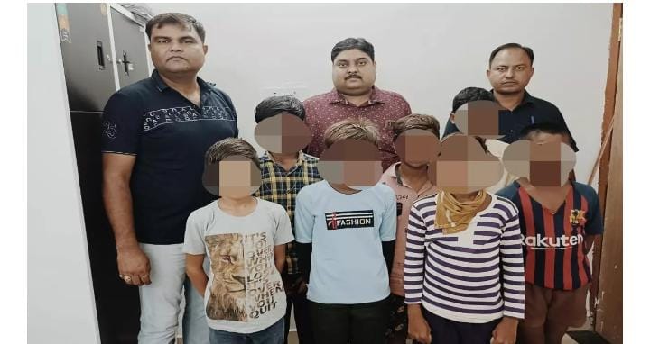 बड़ी सफलता: छत्तीसगढ़ की वंदे भारत एक्सप्रेस को पत्थर मार क्षतिग्रस्त करने वाले 7 गिरफ्तार...कहा -शीशे पर पत्थर मारने से सायरन की आवाज आती है