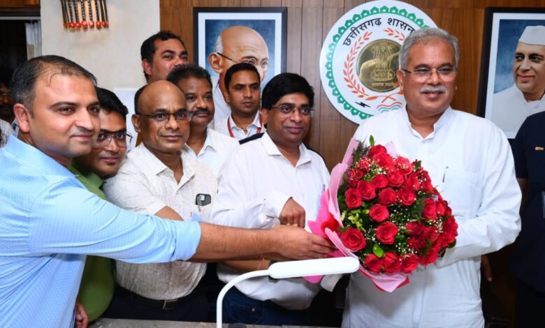 मुख्यमंत्री भूपेश बघेल का छत्तीसगढ़ जनसम्पर्क अधिकारी संघ ने जताया आभार