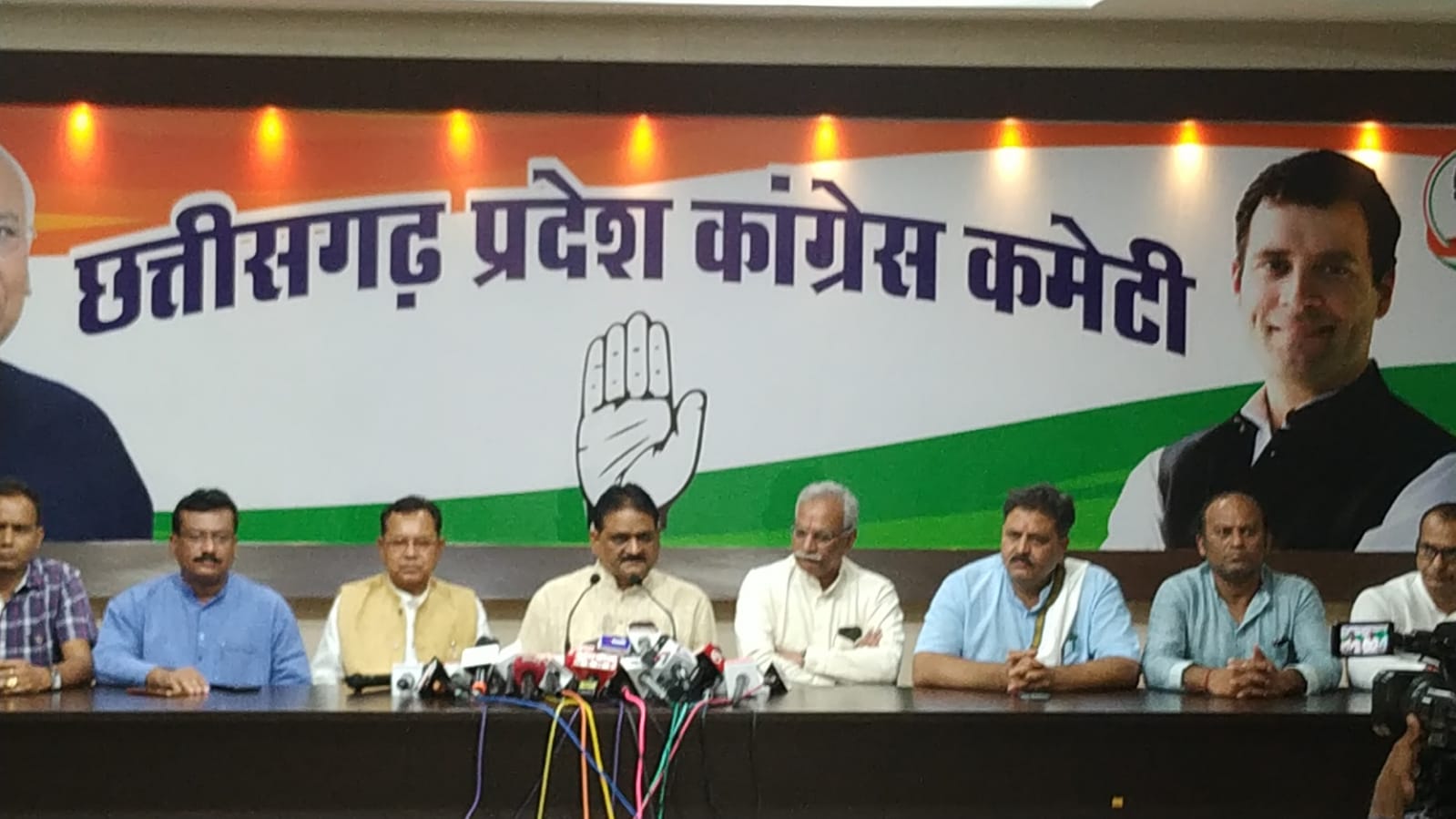 ईडी की कार्रवाई राजनीतिक गतिविधियों को बाधित करने के लिए : कांग्रेस