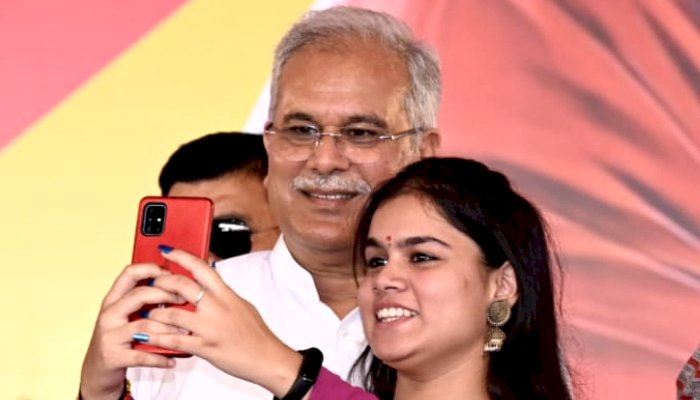 देश के दूसरे सबसे लोकप्रिय मुख्यमंत्री बने भूपेश बघेल, इतने प्रतिशत लोगों ने सराहा काम....