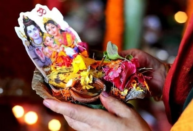 Teej 2023:पति की दीर्घायु के लिए : आज हरतालिका तीज का व्रत करेंगी महिलाएं, जानिए शुभ मुहूर्त और पूजा विधि से लेकर सबकुछ