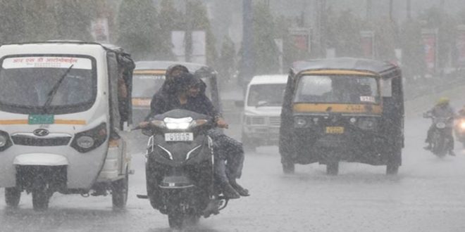 छत्तीसगढ़ के कई जिलों में होगी भारी बारिश, रायपुर में देर रात से हो रही बारिश, अलर्ट जारी