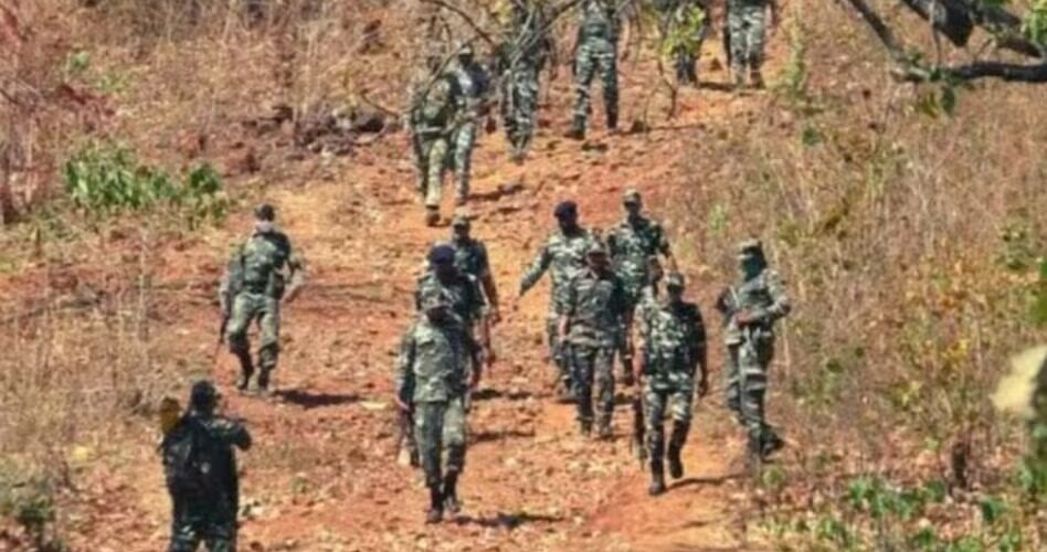 छ्ग में पहले चरण का मतदान संपन्न, अब नक्सलियों की कायराना करतूत के आंकड़े हुए जारी, कई आईईडी बरामद, जानिए कहां कहां हुई थी नक्सल वारदात