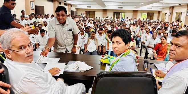 बंपर वोटिंग के बाद कांग्रेस में मंथन, बैठक में कुमारी सैलजा भी मौजूद, जानिए कौन होंगे सीएम के दावेदार&hellip;