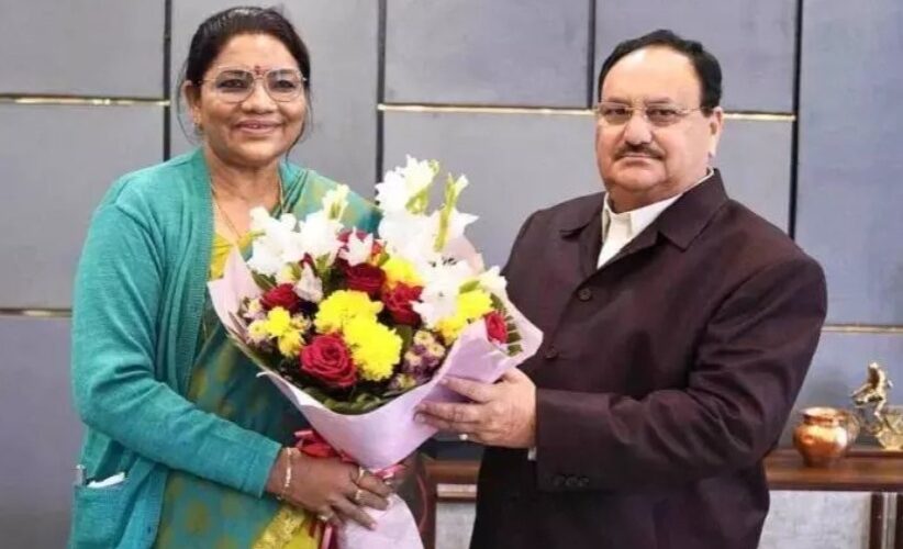 कौन होगा छत्तीसगढ़ का अगला मुख्यमंत्री ! सस्पेंस बरकरार, जेपी नड्डा से मिली रेणुका सिंह, आधे घंटे हुई बातचीत 