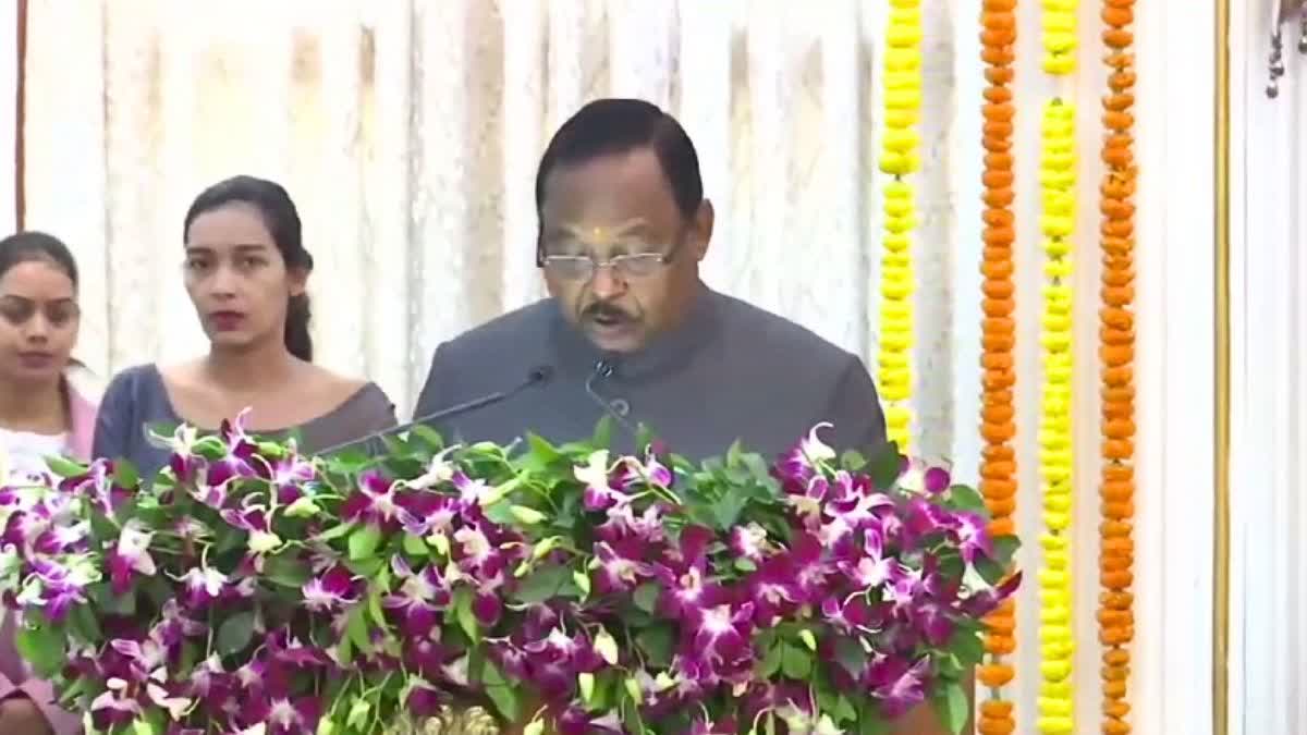 CG BREAKING : रामविचार नेताम को मिली बड़ी जिम्मेदारी...राज्यपाल ने दिलाई प्रोटेम स्पीकर की शपथ