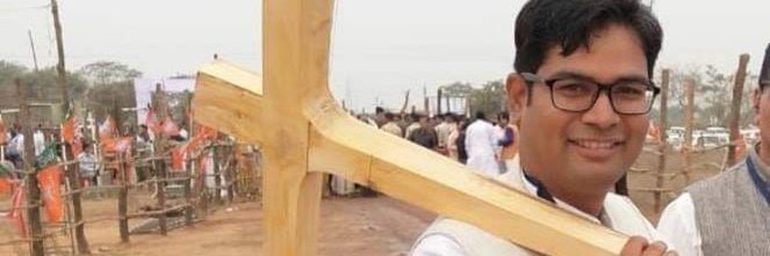 कौन हैं ओपी चौधरी? पहले कलेक्टर फिर विधायक और अब बने मंत्री, सीएम की रेस में भी शामिल था नाम