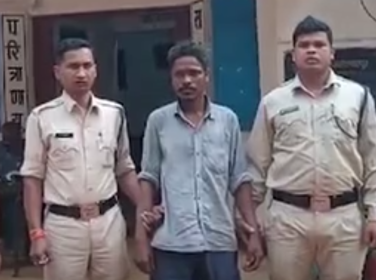 कुल्हाड़ी से अपनी 15 साल की बेटी की हत्या कर दी, पिता बोला- &lsquo;लड़कों के साथ घूमती थी, बेइज्जती करा रही थी, इसलिए मार डाला&rsquo;