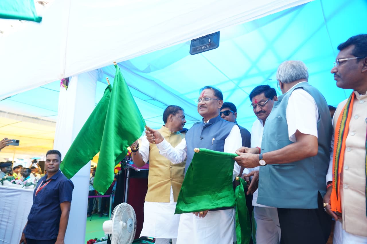 राजिम क्षेत्र के लोगों को मिली सस्ती और सुलभ रेल सेवा, यात्रियों को होगा लाभ : मुख्यमंत्री श्री साय