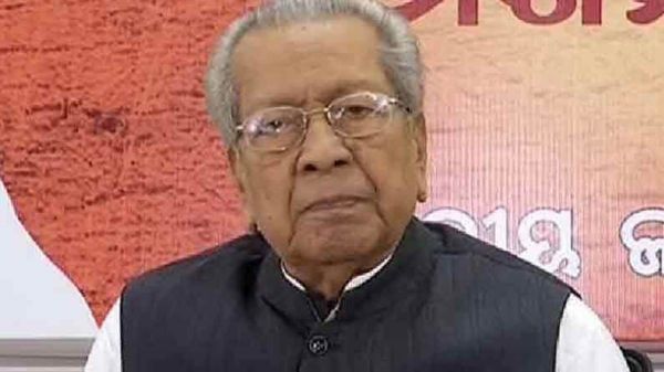 राज्यपाल बिस्वभूषण हरिचंदन ने राजभवन में सिंगल यूज प्लास्टिक पर लगाया बैन, कपड़ा या जूट का थैला होगा इस्तेमाल