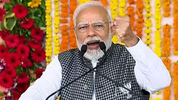 &ldquo;बदलबो-बदलबो ए दारी सरकार बदलबो&rdquo;, पीएम मोदी ने कांग्रेस पर निशाना साधते हुए कहा- छत्तीसगढ़ को भाजपा ही समझती है