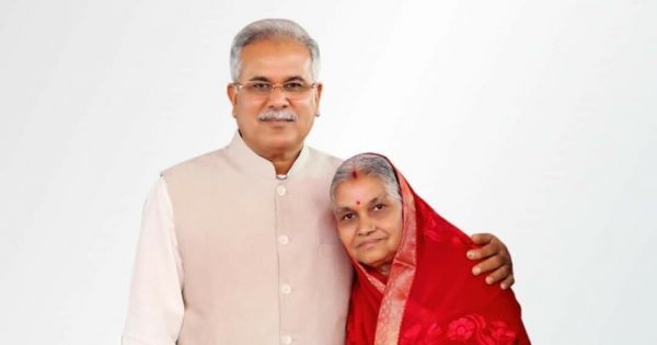 पुण्यतिथि पर मां को याद कर भावुक हुए सीएम भूपेश बघेल, ट्वीटर पोस्ट पर लिखा उनके बिना एक-एक पल भारी लगता है.