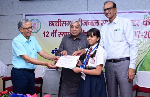 विज्ञान के लोकव्यापीकरण में साईंस सेन्टर की महत्वपूर्ण भूमिका : सत्यनारायण शर्मा