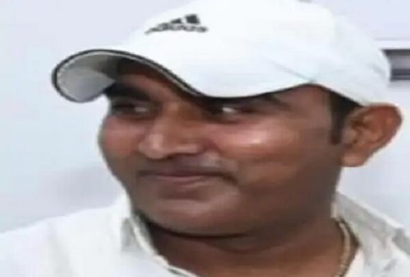 CG NEWS : शख्स ने खुद को गोली मारकर की आत्महत्या, फर्श पर पड़ी मिली खून से सनी लाश