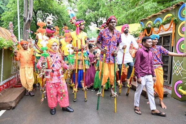 हरेली के रंग में सराबोर हुआ सीएम आवास