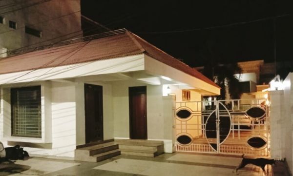 BREAKING : राइस मिलर के यहां आईटी का छापा...9 अलग अलग गाड़ियों मे पहुचे अधिकारी