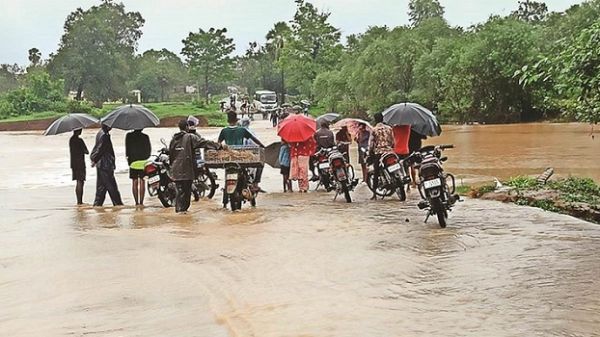 छत्तीसगढ़ के बस्तर में बाढ़, 50 गांवों से संपर्क टूटा
