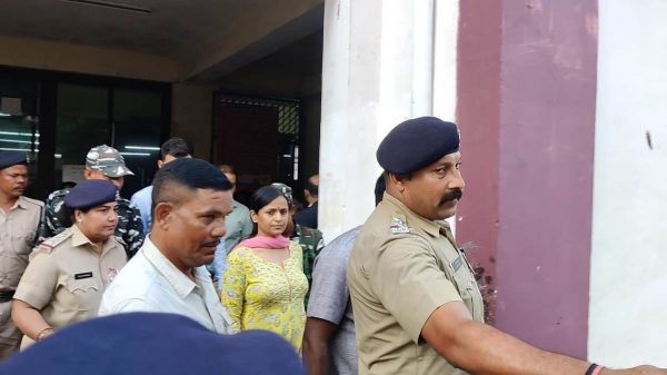 BREAKING : निलंबित IAS रानू साहू के खिलाफ ED ने कोर्ट में पेश की चार्जशीट