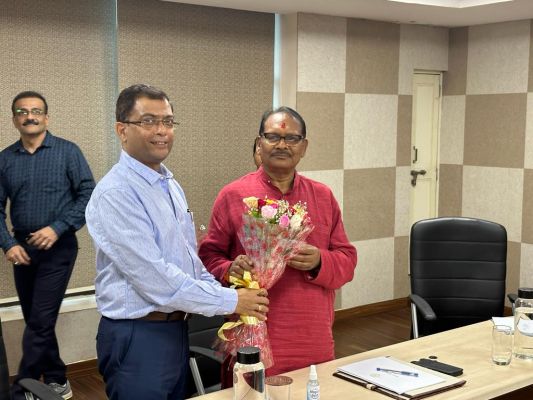 डॉ. प्रेमसाय सिंह टेकाम ने ग्रहण किया राज्य योजना आयोग के अध्यक्ष पद का कार्यभार