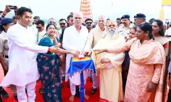 मुख्यमंत्री भूपेश बघेल ने नगरी-सिहावा के मुकुंदपुर में राम वन गमन पर्यटन परिपथ के निर्माण कार्यों का किया लोकार्पण