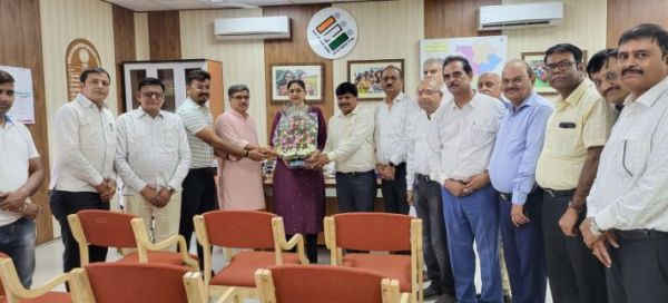 सराफा कारोबारियों ने पुलिस पर लगाया परेशान करने का आरोप, सीईओ से मिलकर की शिकायत