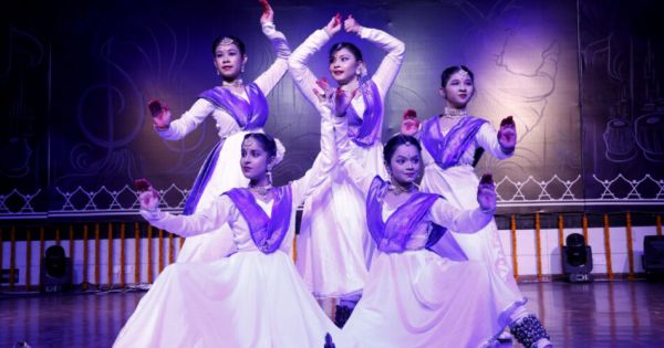 चक्रधर समारोह : संगीत संध्या दर्शकों के लिए रहा यादगार,कलाकारों ने अपनी बेहतरीन फारफार्मेंस से दर्शकों का जीता दिल