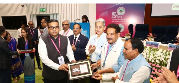 आयुष्मान भारत योजना में छत्तीसगढ़ को मिले तीन अवार्ड : आरोग्य मंथन कार्यक्रम में प्रदेश को किया गया पुरस्कृत