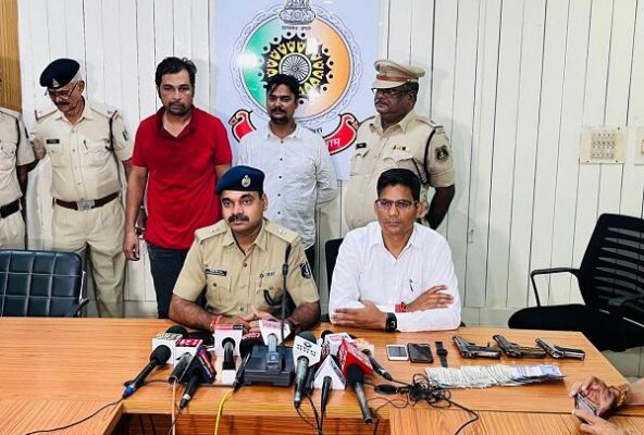 राजधानी में पिस्टल और जिन्दा कारतूस के साथ 1 अंतर्राज्यीय सहित कुल दो आरोपी गिरफ्तार