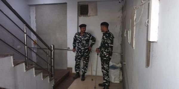 लावारिस हालत में मिला अंग्रेजी शराब का जखीरा, कीमत लगभग 01 लाख 50 हजार रूपये