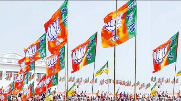 उम्मीदवारों की वायरल सूची के बाद अपनो के बीच घिरी भाजपा