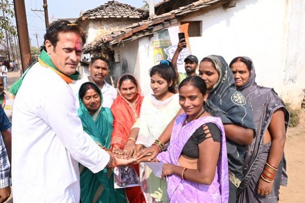 कांग्रेस सरकार सेवा भावना के साथ काम करते हुए सभी के भरोसे को कायम रखा: विकास उपाध्याय