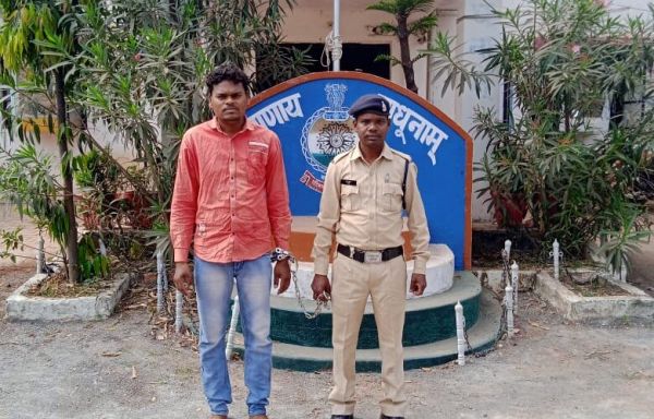 पत्नी का ठेकेदार से था अवैध संबंध, पति ने लोहे की रॉड से वार कर उतारा मौत के घाट, आरोपी गिरफ्तार