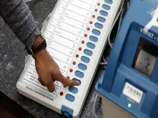 Breaking : दो बूथों में EVM खराब, कांग्रेस ने तत्काल चुनाव आयोग से की संज्ञान लेने की मांग&hellip;